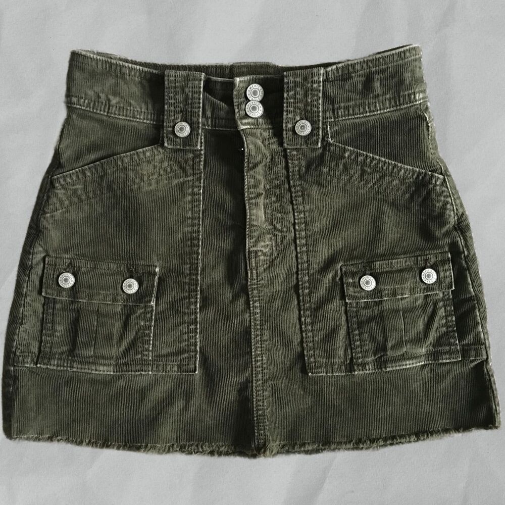 American Eagle A-Line Zip-Up Green Corduroy Short Skirt Size 00